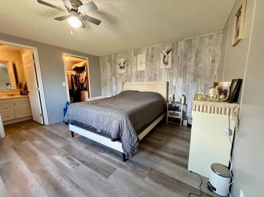 10409 Homestead Way La Crete AB T0H2H0