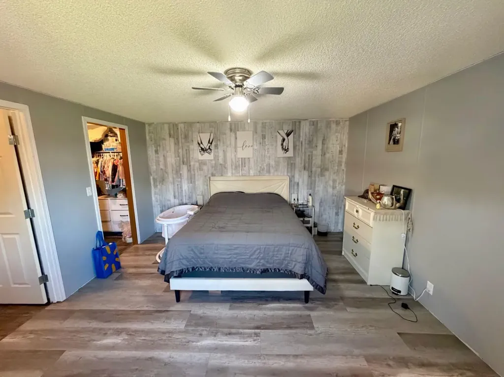 10409 Homestead Way La Crete AB T0H2H0