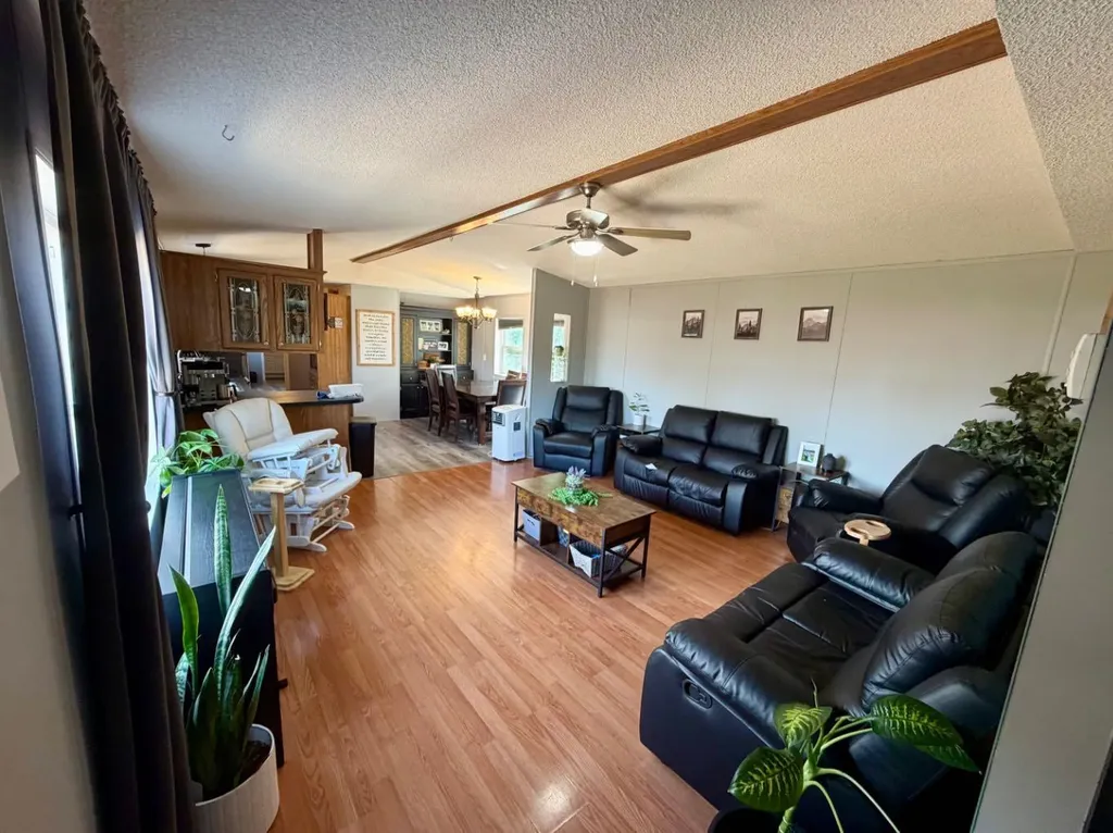 10409 Homestead Way La Crete AB T0H2H0