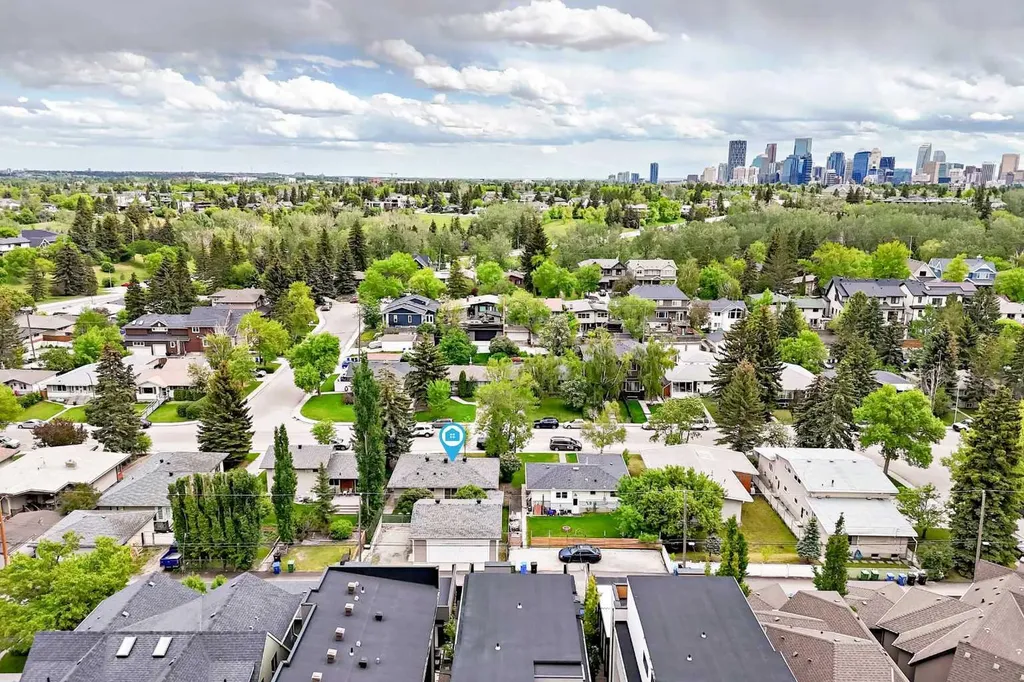 1228 Rosehill Drive NW Calgary AB T2K 1M1