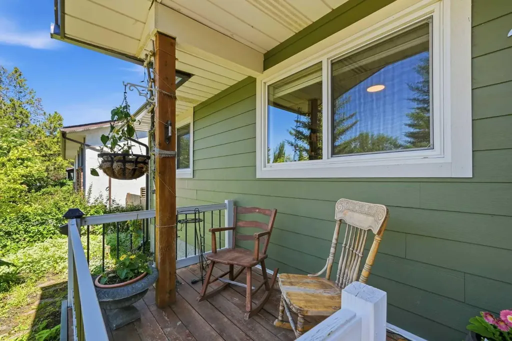 1409 Idaho Street Carstairs AB T0M 0N0