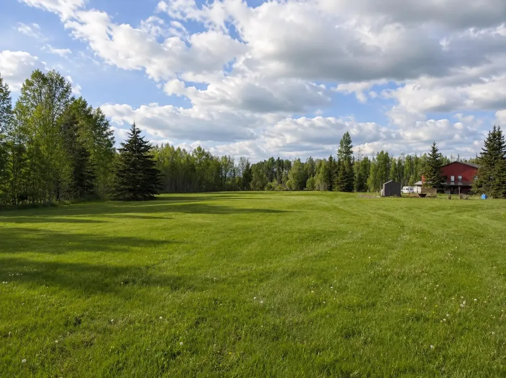404015 Range Road 6-5 Rural Clearwater County AB T4T1A4