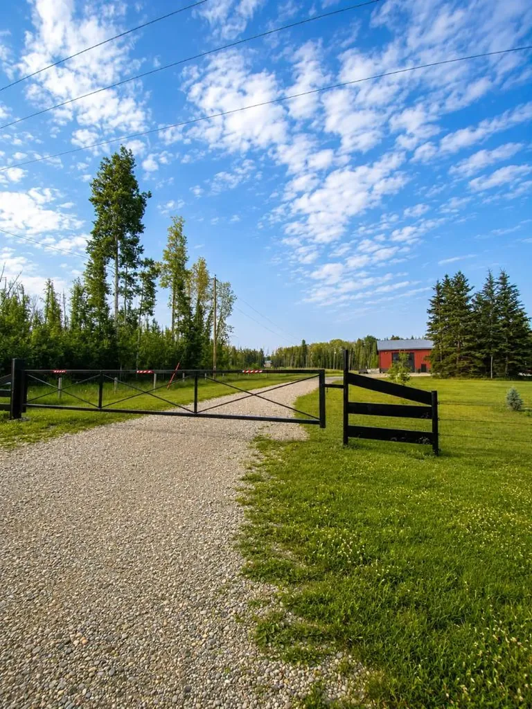 404015 Range Road 6-5 Rural Clearwater County AB T4T1A4