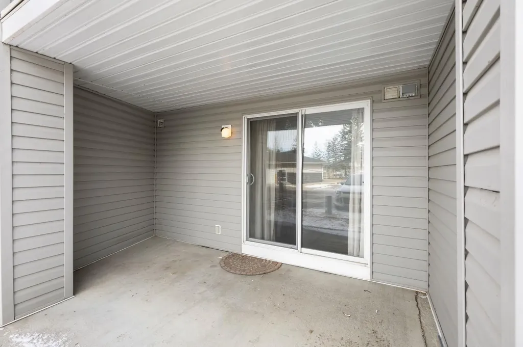 1620 70 Street SE Calgary AB T2A 7Z3