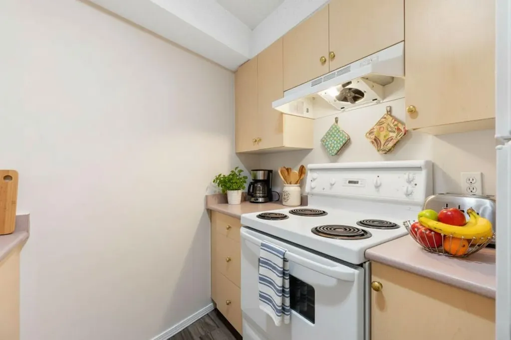 1620 70 Street SE Calgary AB T2A 7Z3