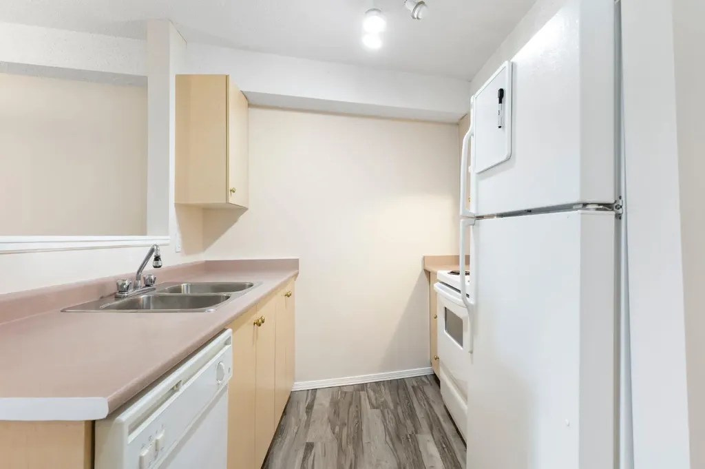 1620 70 Street SE Calgary AB T2A 7Z3