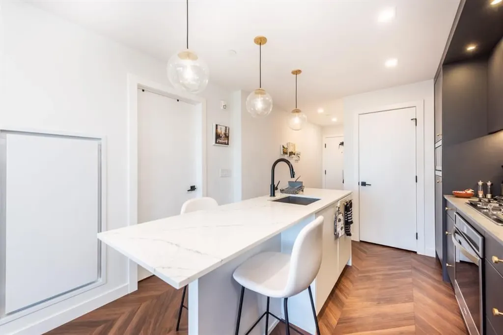 8505 Broadcast Avenue SW Calgary AB T3H6B5