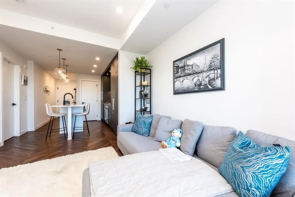 8505 Broadcast Avenue SW Calgary AB T3H6B5