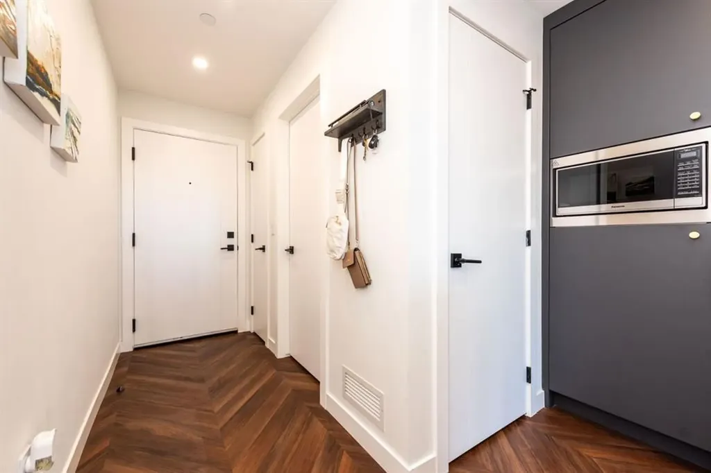 8505 Broadcast Avenue SW Calgary AB T3H6B5