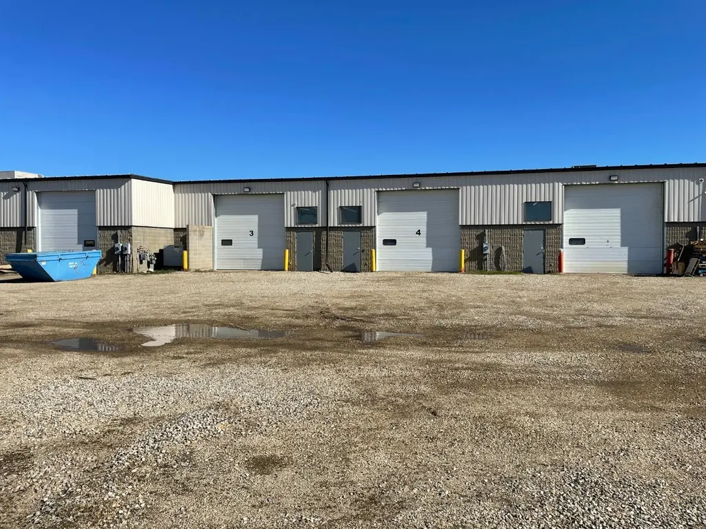 11231 97 Avenue Grande Prairie AB T8V 5B8