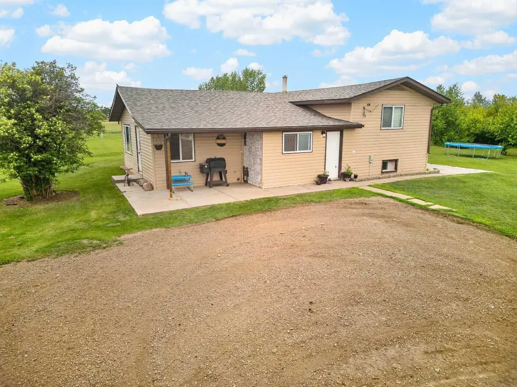 105373 Range Road 144 La Crete AB T0H2H0