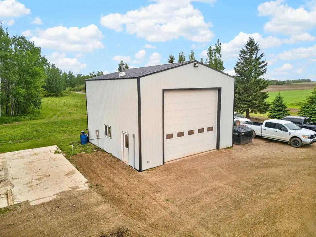 105373 Range Road 144 La Crete AB T0H2H0