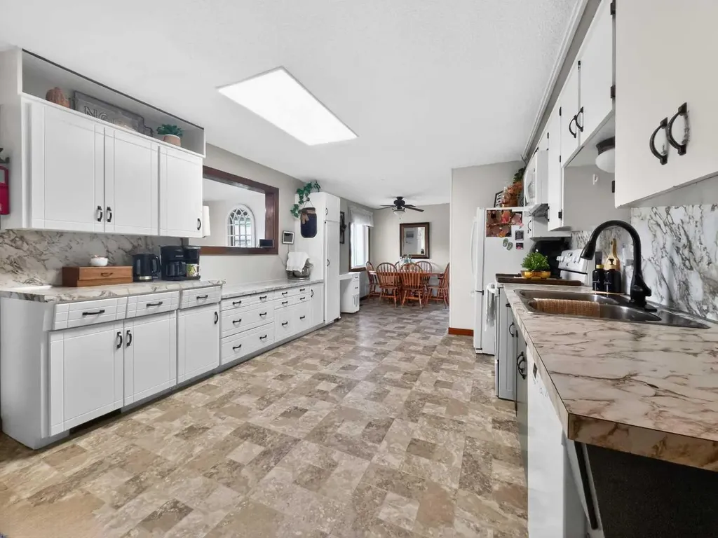 105373 Range Road 144 La Crete AB T0H2H0