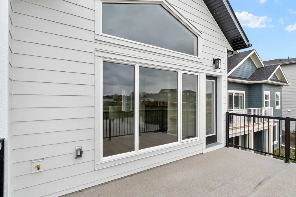 716 Mandalay Avenue Carstairs AB T0M 0N0