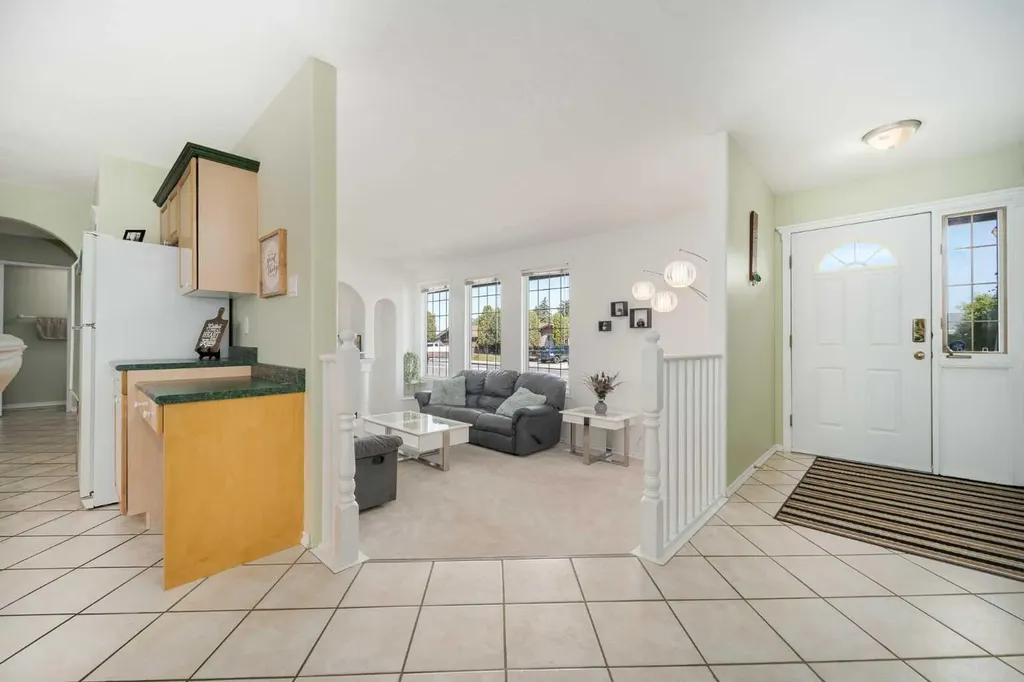 4612 50 Avenue Taber AB T1G 1G3