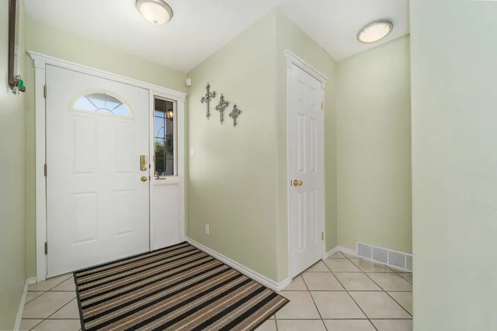 4612 50 Avenue Taber AB T1G 1G3