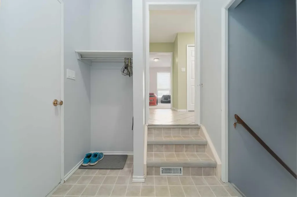 4612 50 Avenue Taber AB T1G 1G3