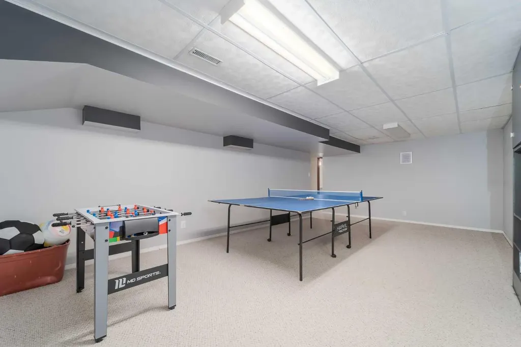 4612 50 Avenue Taber AB T1G 1G3