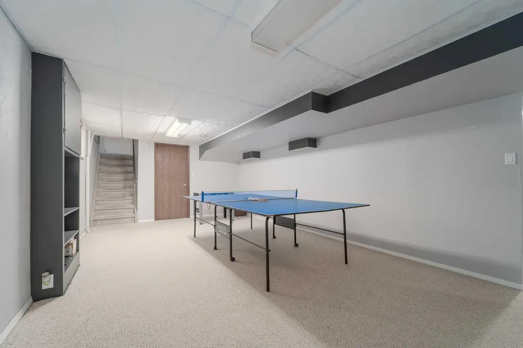 4612 50 Avenue Taber AB T1G 1G3