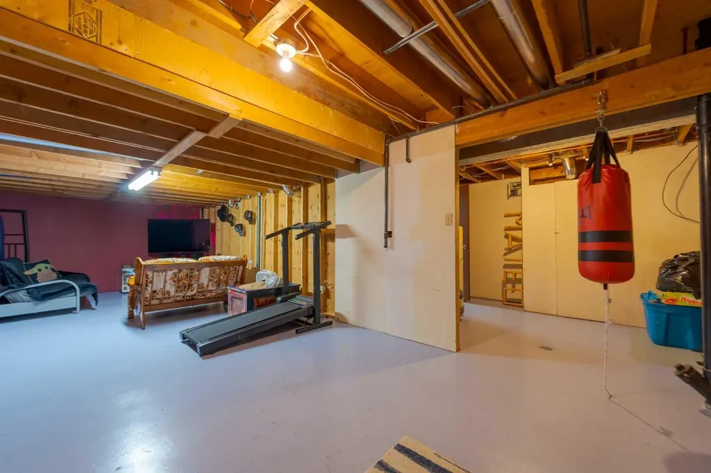 4612 50 Avenue Taber AB T1G 1G3