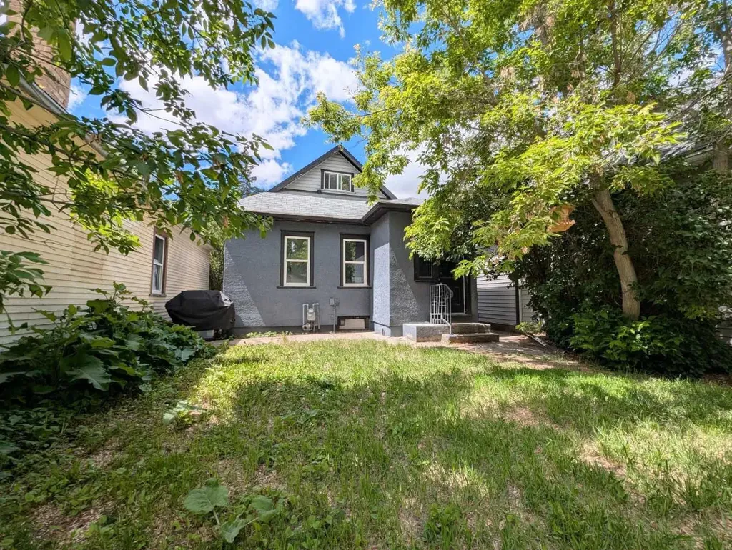 421 12 Street N Lethbridge AB T1H 2G6