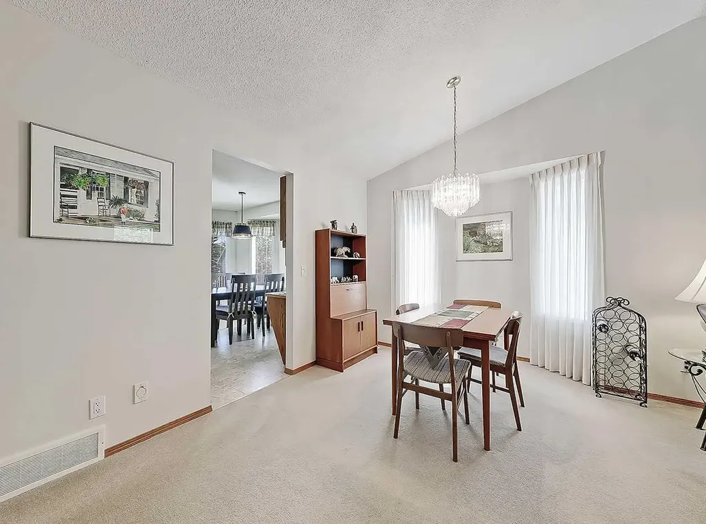 104 Riverside Place NW High River AB T1V 1X3