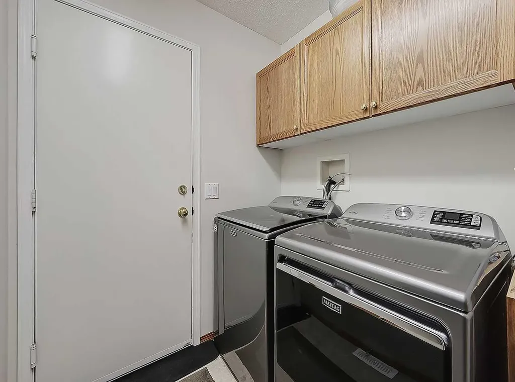 104 Riverside Place NW High River AB T1V 1X3