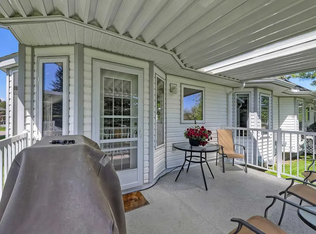 104 Riverside Place NW High River AB T1V 1X3