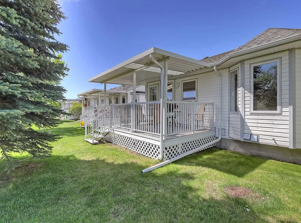 104 Riverside Place NW High River AB T1V 1X3