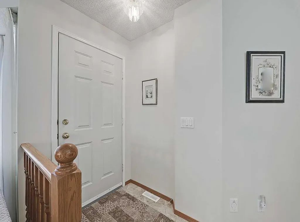 104 Riverside Place NW High River AB T1V 1X3