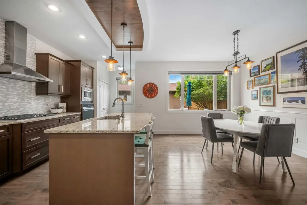 529 30 Avenue NW Calgary AB T2M 2N7