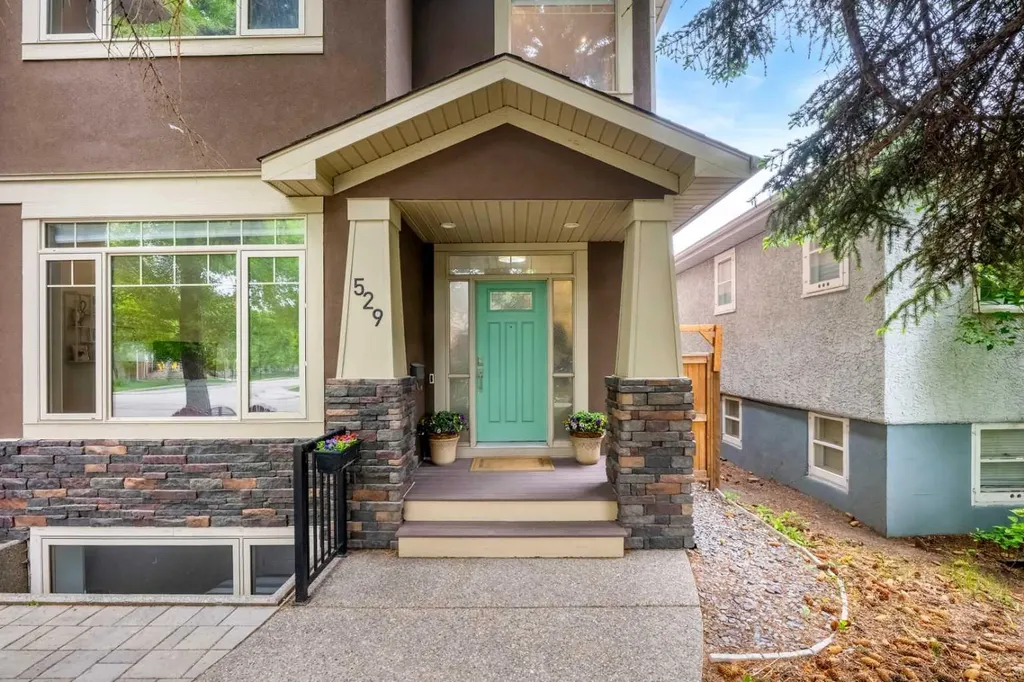 529 30 Avenue NW Calgary AB T2M 2N7