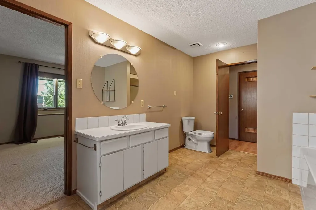 416 7 Street N Picture Butte AB T0K 1V0