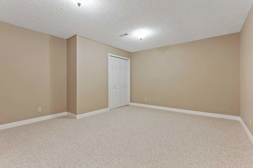 416 7 Street N Picture Butte AB T0K 1V0