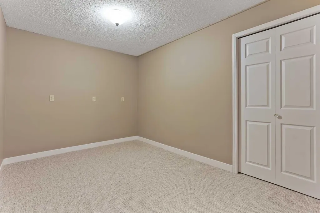 416 7 Street N Picture Butte AB T0K 1V0