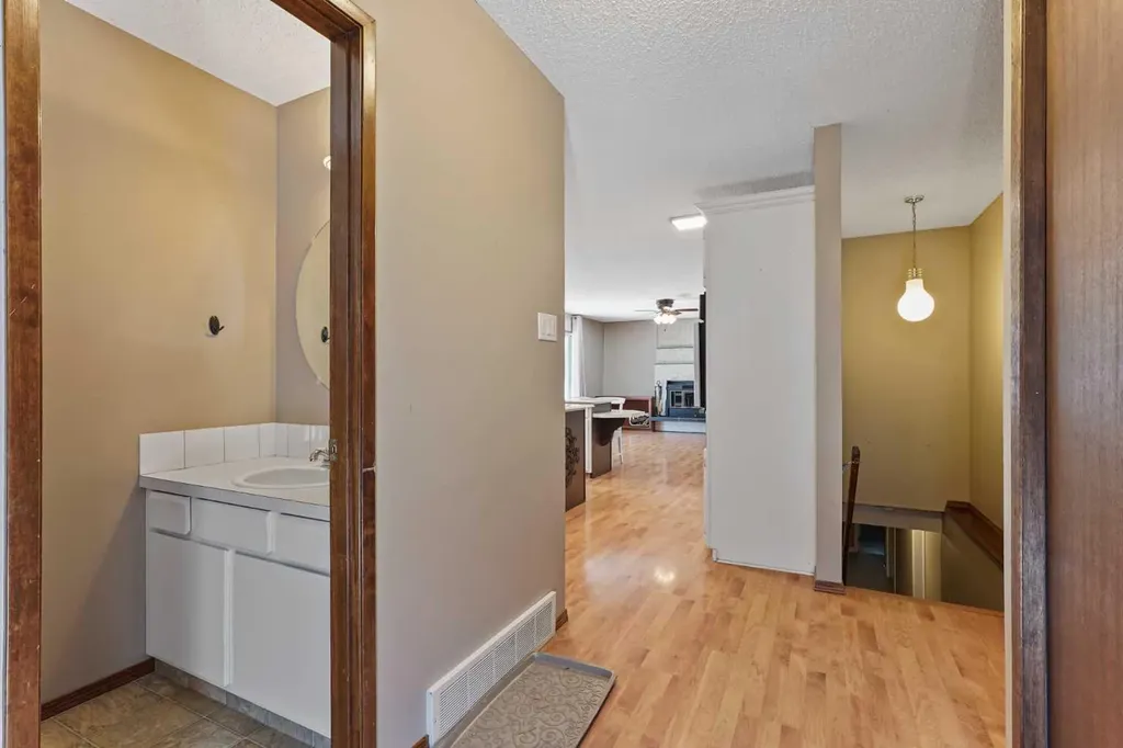 416 7 Street N Picture Butte AB T0K 1V0