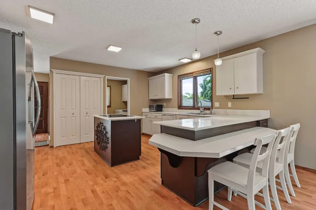 416 7 Street N Picture Butte AB T0K 1V0