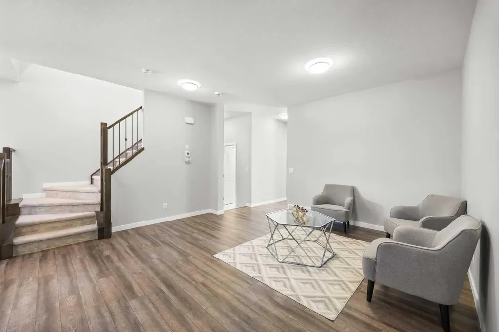 48 Carringvue Street NW Calgary AB T3P 1L7