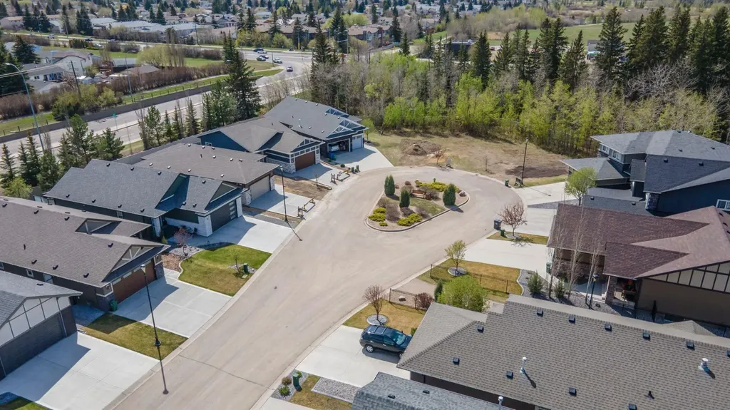 46 Terra Close Red Deer AB T4P 0T8