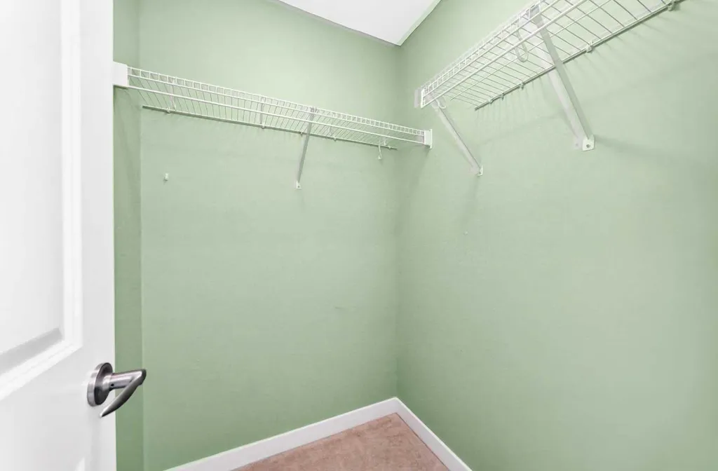 110 Crestbrook Way SW Calgary AB T3B 6H1