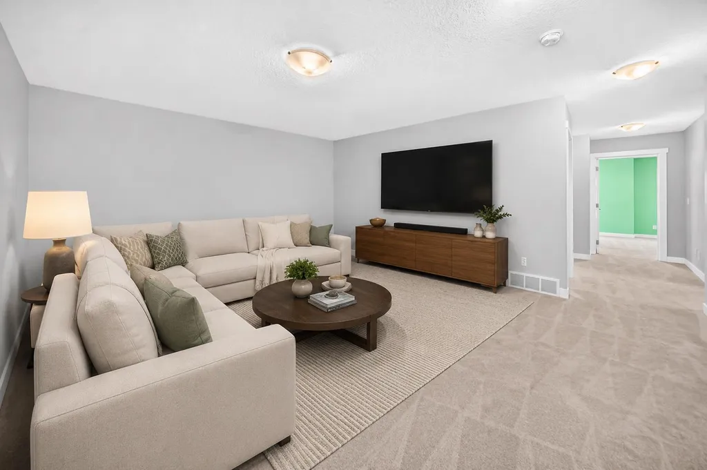 110 Crestbrook Way SW Calgary AB T3B 6H1
