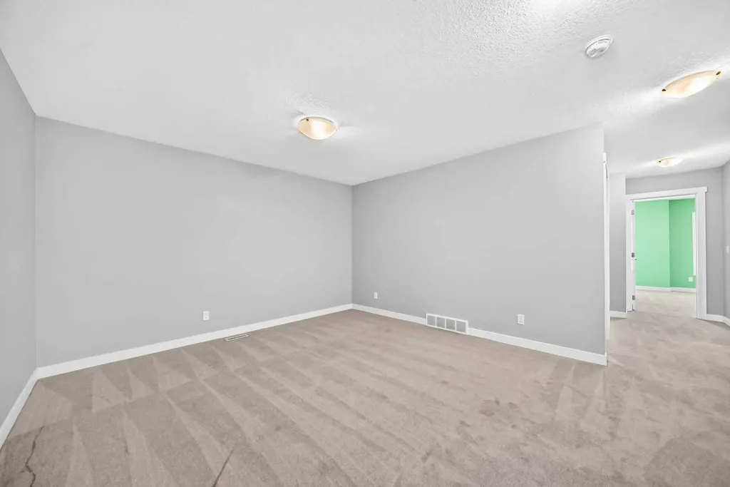 110 Crestbrook Way SW Calgary AB T3B 6H1