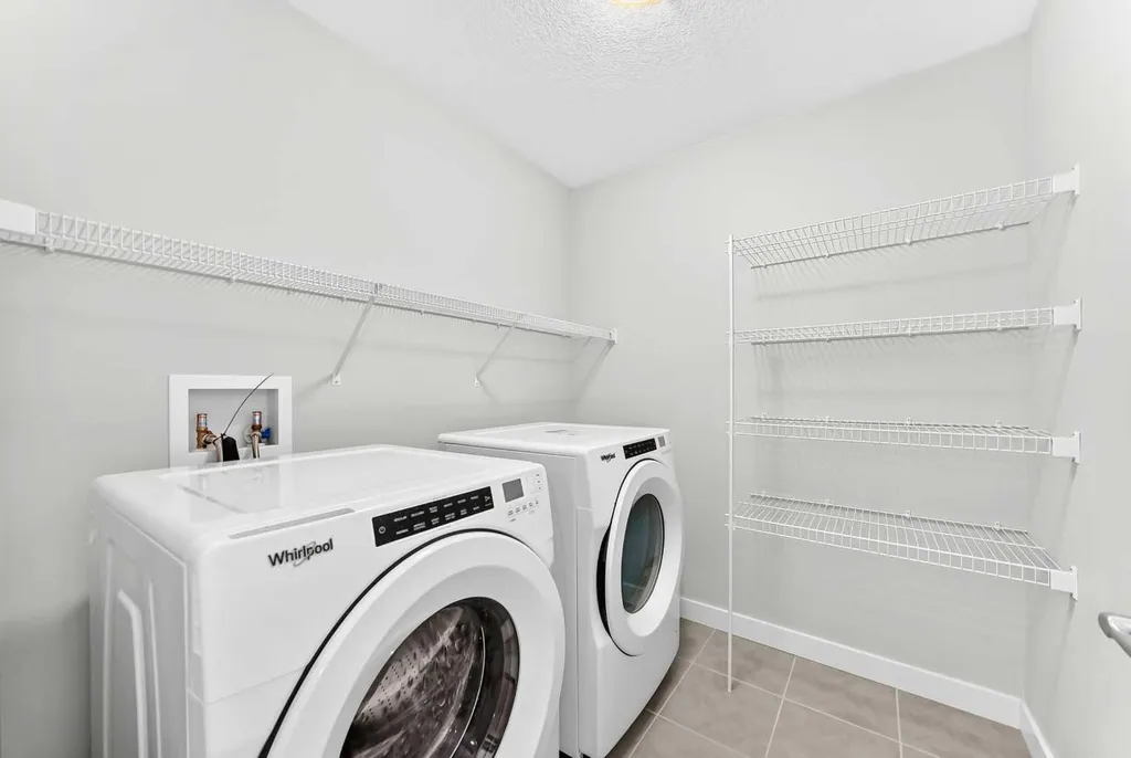 110 Crestbrook Way SW Calgary AB T3B 6H1