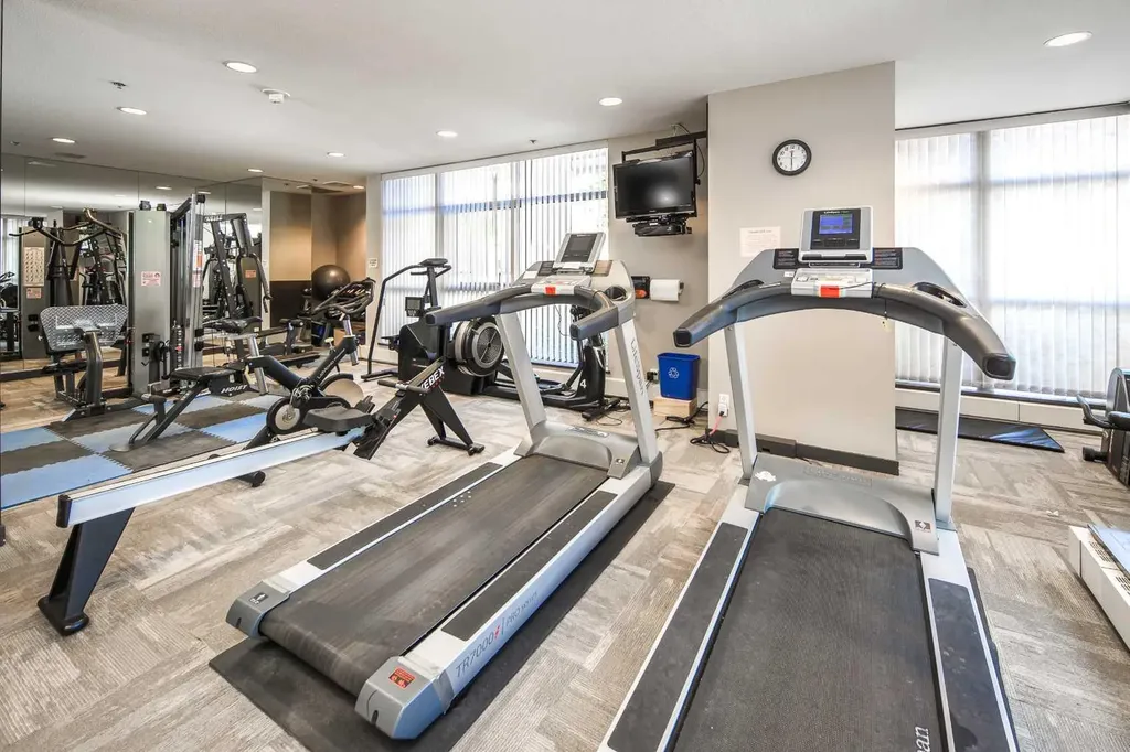 650 10 Street SW Calgary AB T2P 5G4