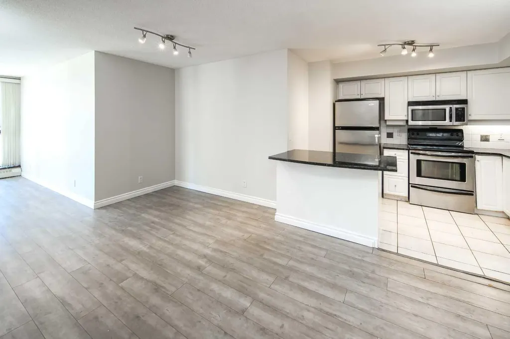 650 10 Street SW Calgary AB T2P 5G4