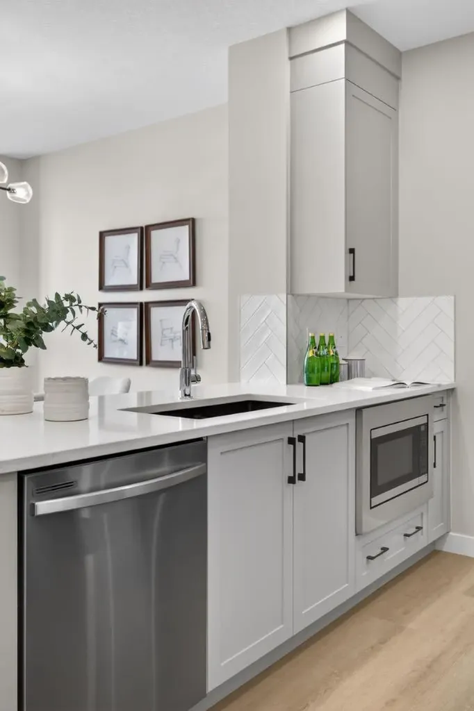 2278 Bayview Drive SW Airdrie AB T4B 5N6
