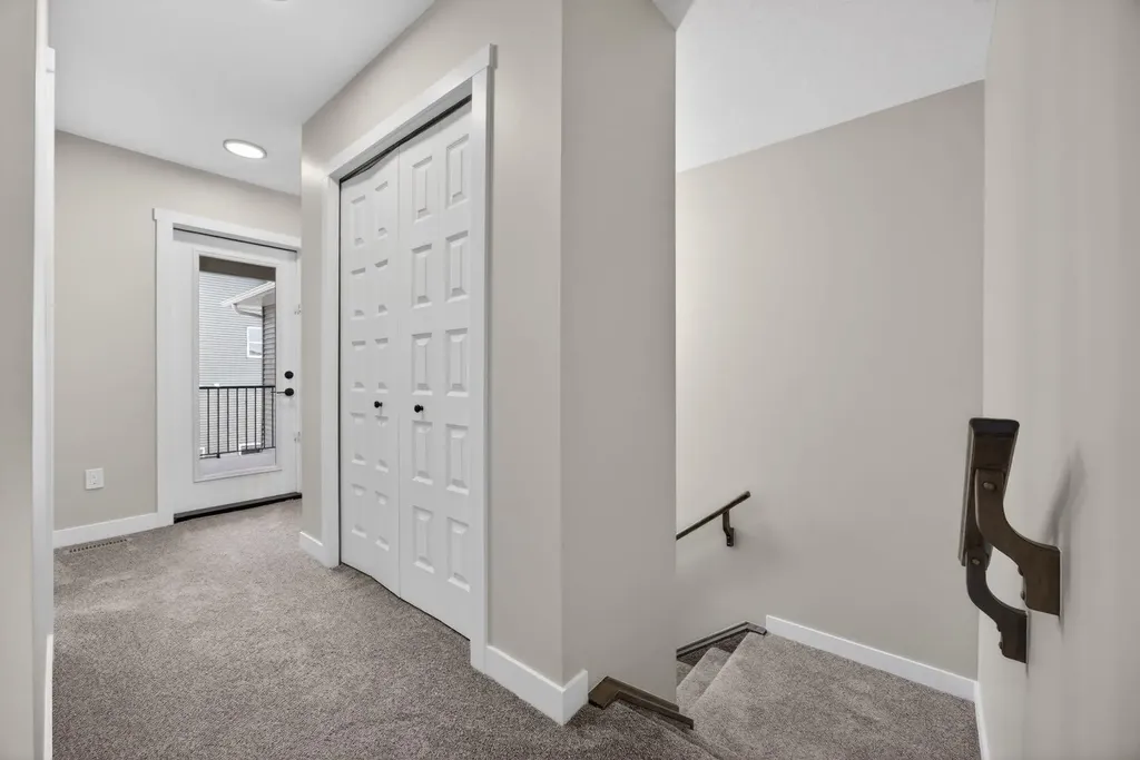 2278 Bayview Drive SW Airdrie AB T4B 5N6