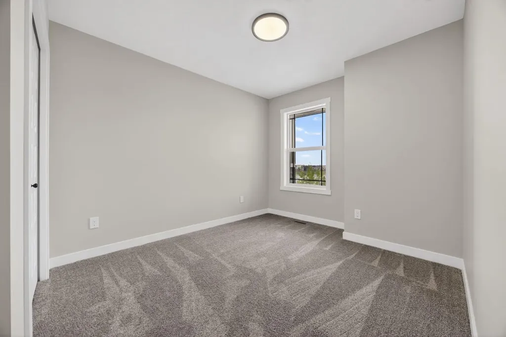 2278 Bayview Drive SW Airdrie AB T4B 5N6