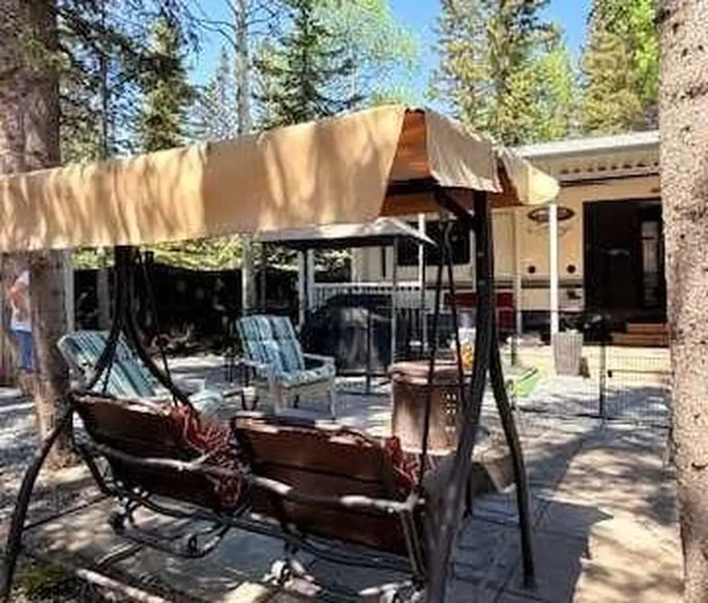 5230 Highway 27 Trail Sundre AB T0M 1X0