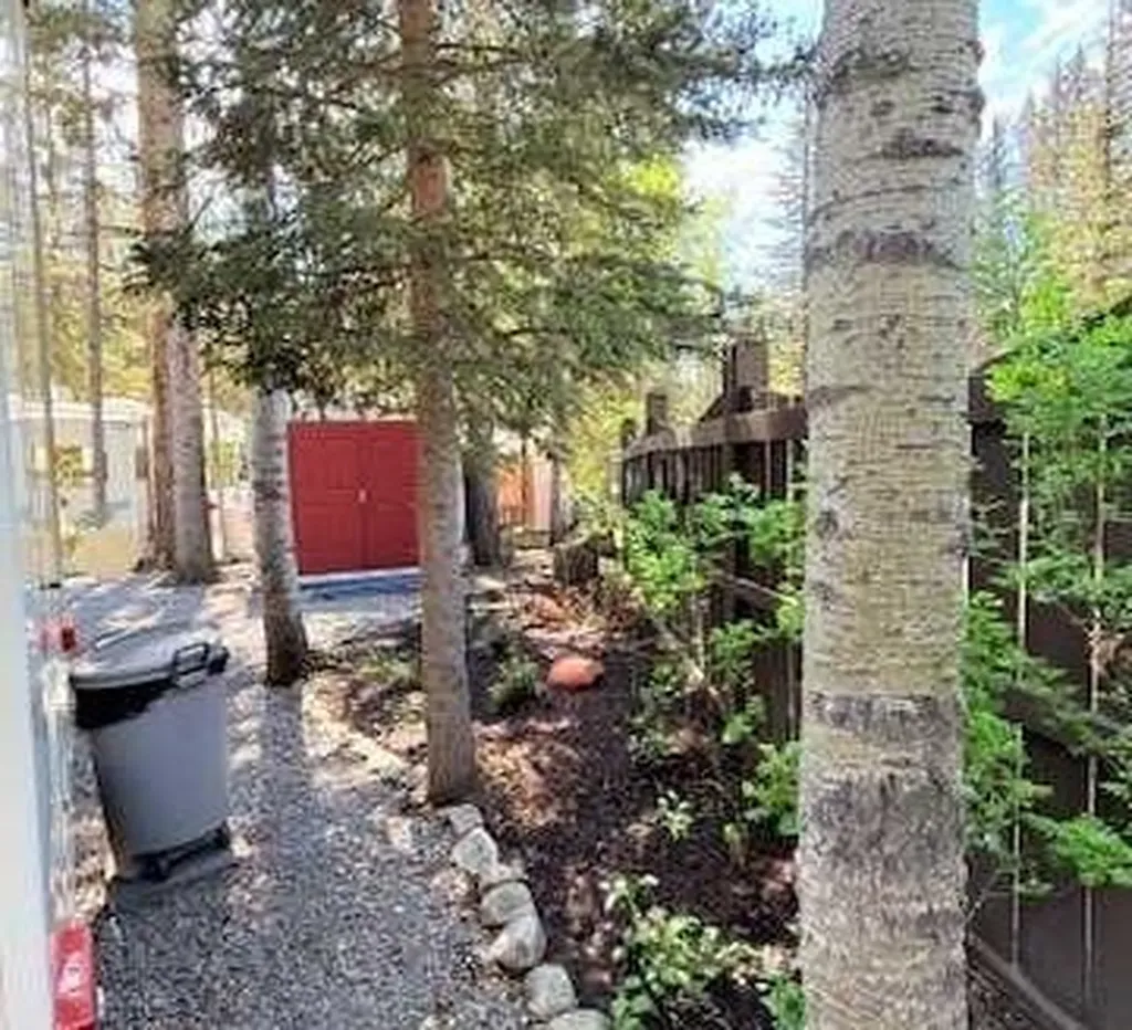 5230 Highway 27 Trail Sundre AB T0M 1X0